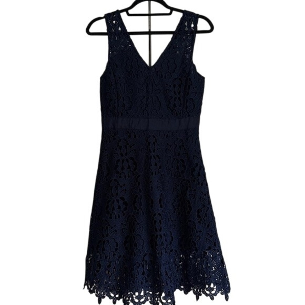 Banana Republic Navy Blue Floral Guipure Lace V-Neck Cocktail Dress 4